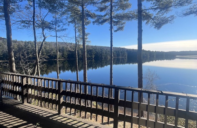 Hidden Lake Chalet w/ fire pit, sauna, trails, directly on lake