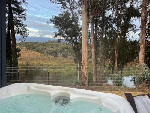 Hidden Lake House With Hot Tub & Views!