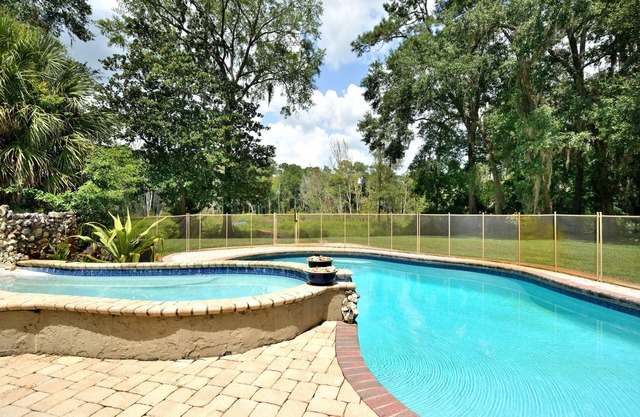 Hidden Lake Vacation Club AND Carriage House - Sleeps 18!