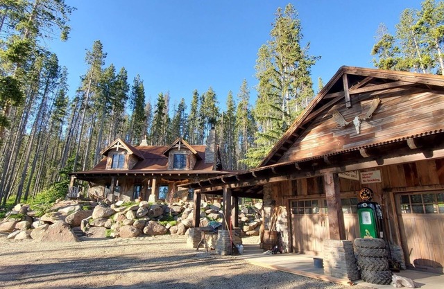 Luxury Summer Getaway-Abgeschieden, in der Nähe des Sees, schöne Aussicht