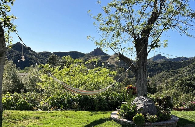 Hidden Mtn. 💎 Family Fun ❤ Suite All In One 🔥 Tub ☀sets Lushes' Gardens 💐