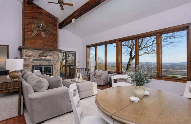 Hidden Overlook - 2BR Fast Wi-Fi