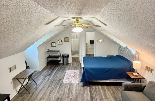 Hidden Paradise tucked away with pool side amenities