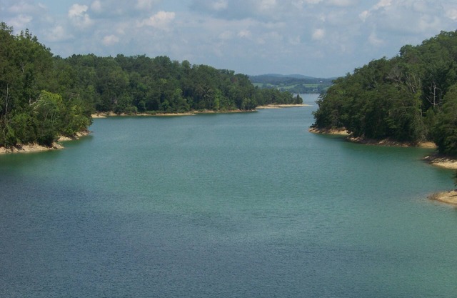 Hide-A-Way mit Aussicht, 2 Schlafzimmer, 2 Badezimmer, am See Cabin