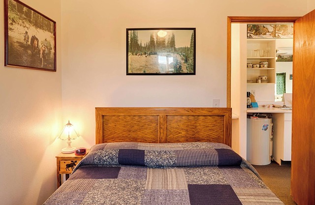 Hideaway Cabin at Eden Valley Ranch