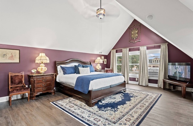 Hideaway in the Eaves | Historic Charm & Modern Comfort | Walkable Location