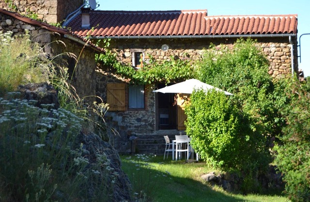 Versteck in Villeneuve-d'Allier