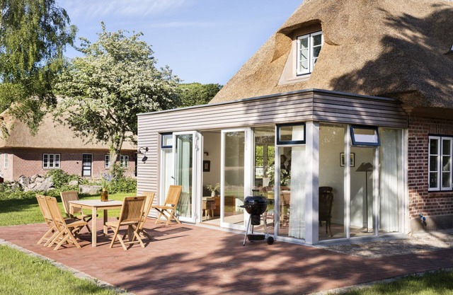 Hideaway unter Reet für Großfamilien mit Sauna und Ofen