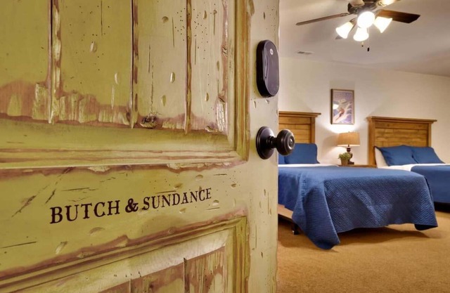 Hideout @ the Rim - Butch & Sundance Suite