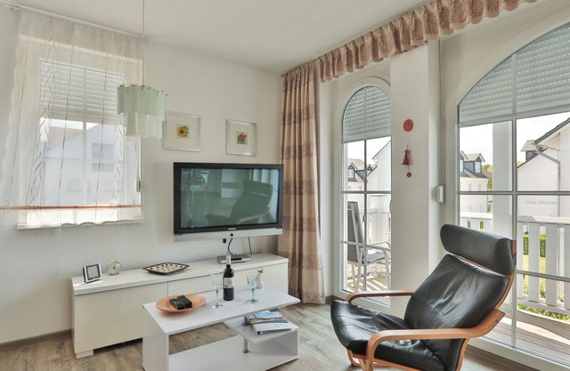 Hier erwartet Sie eine komfortable, moderne und sonnige 3 Zimmer Ferienwohnung mit Balkon - nur 250 m bis zum Strand