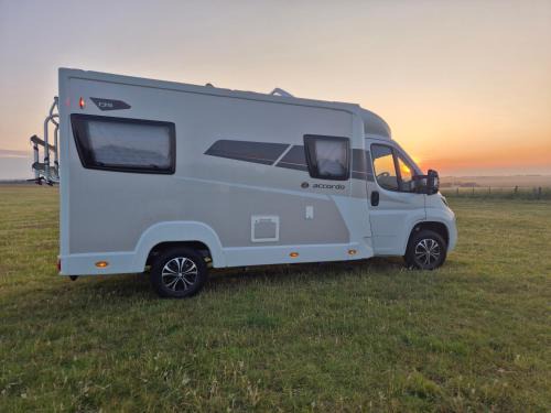 High Eals Farmhouse Motorhome