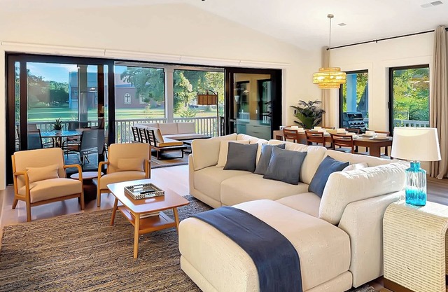 High-End New Build near Folly Beach and Downtown