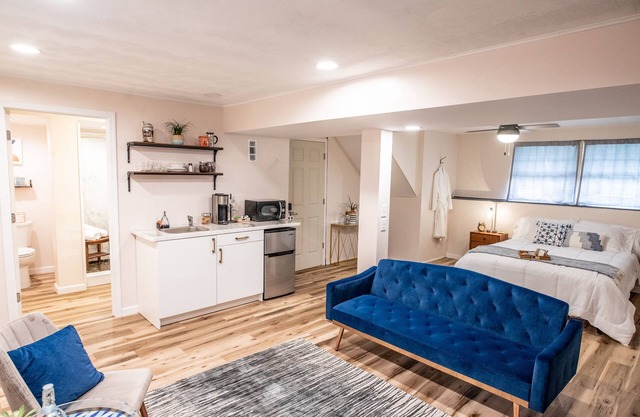 High end studio tailored to the business traveler