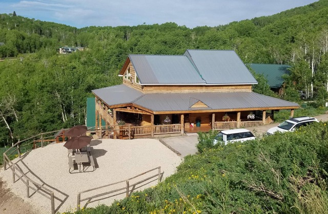 High Mountain Cabin, spektakuläre Aussicht, nur wenige Minuten von Park City + Bunk House
