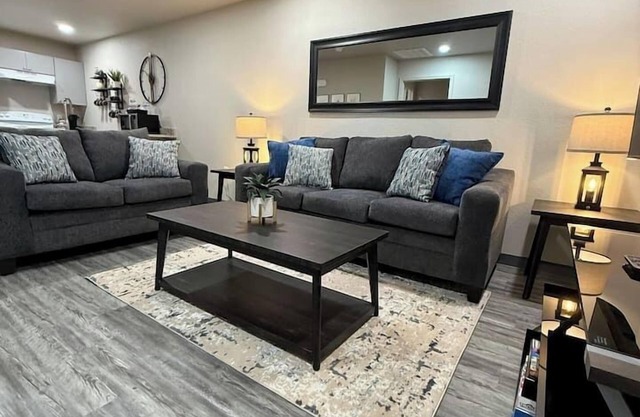 High Plains Haven This unit is a beautiful two bedroom/two bathroom fully furnished unit