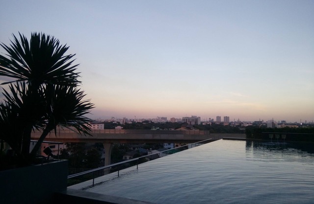 Hoher Aufstieg Nice View in Nonthaburi