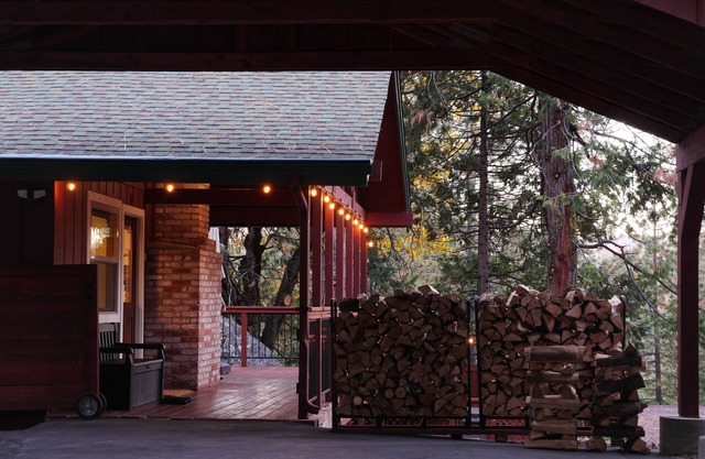 High Sierra Hideaway Cabin near Pinecrest lake & Dodge Ridge