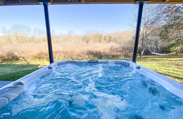 Highball House - Mid-Century Modern in Rhinebeck