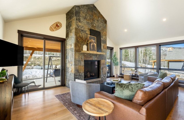 *NEW Listing* Highland Haven - Backs to National Forest