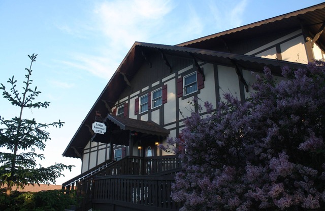 Highland Lodge