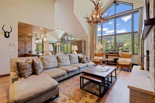 Highlands Lodge 403 Penthouse by East West Hospitality