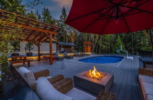 Highlands Oasis BC