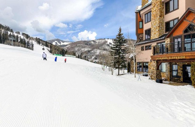 Highlands Slopeside #207 condo