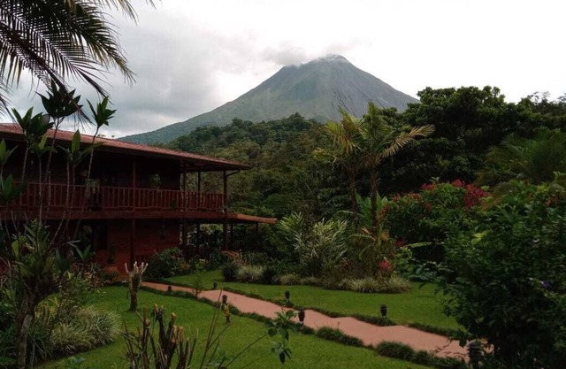 Private property with view to the Arenal Volcano