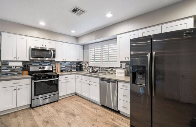 Highly Upgraded 4bd2bath Home With Private Pool