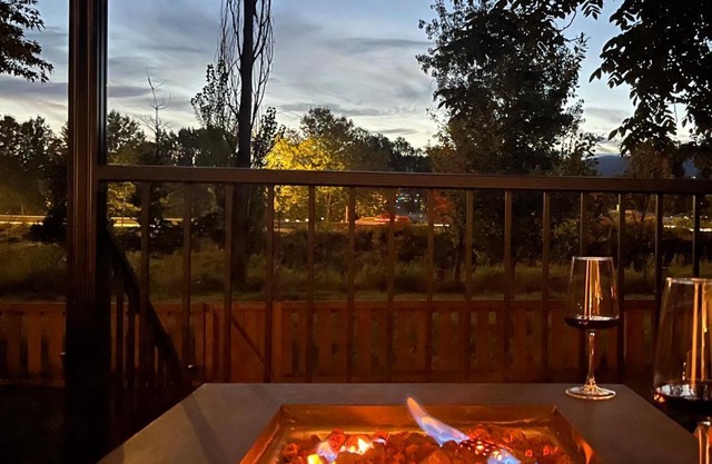 Hikari-Okanagan Sunshine B&B