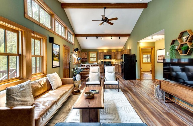 Hike, Bike, Raft Colorado Home Near Crested Butte