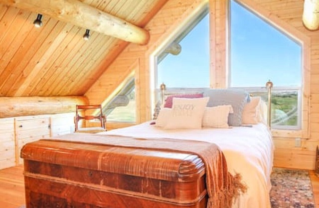 Hill Cabin Hideaway, Romantic! Country Cabin for 2