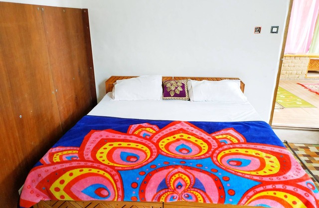 Hill Top House 2BR, unglaubliche Aussicht, alte Manali.