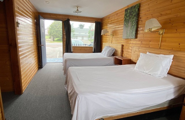 Hillcrest Motel- 10 min from beach, shore