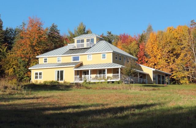Quiet, Unique Home, Perfect for Nature Enthusiasts