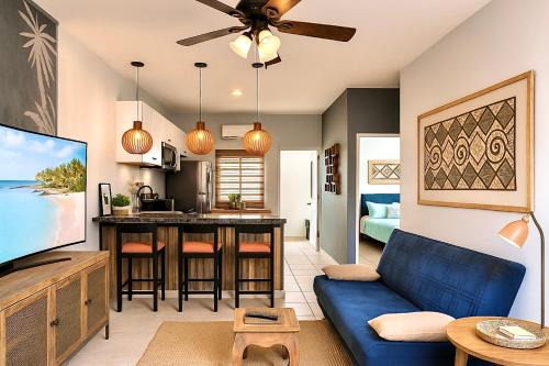 Hillside Apartment with King Bed