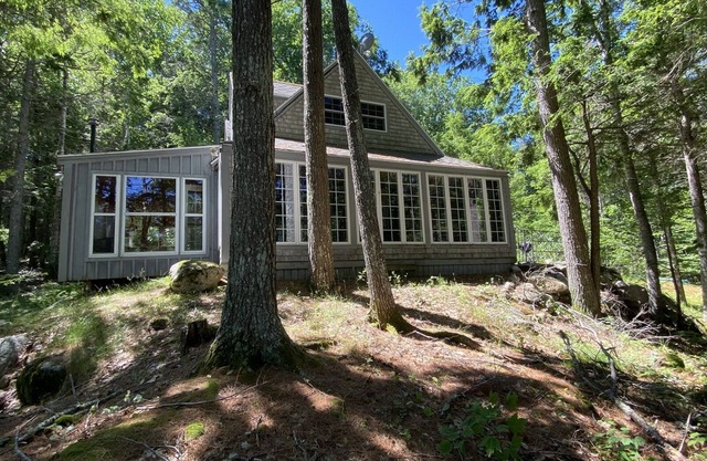 Lakeview Cottage- Bristol