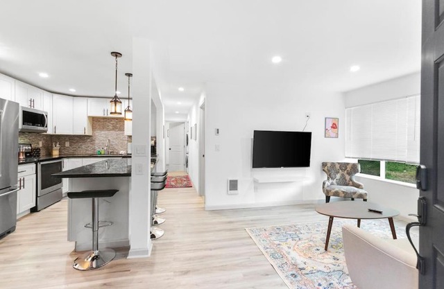 Hillside in Seattle - updated and well appointed.