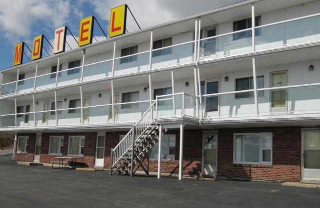 Hillside Motel