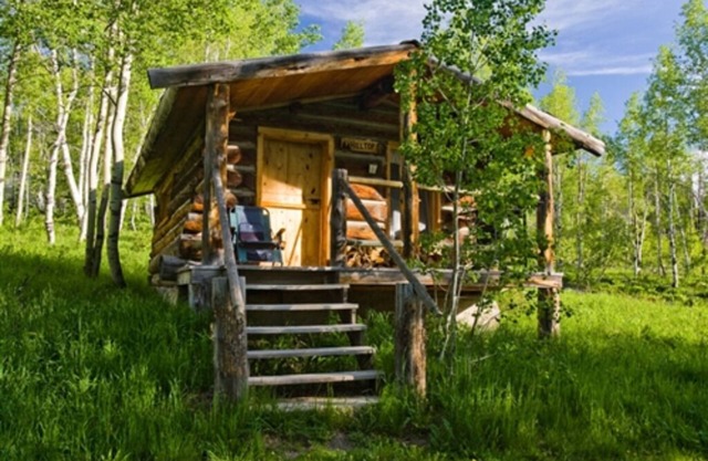 Hilltop - A Romantic 2 Person Cabin