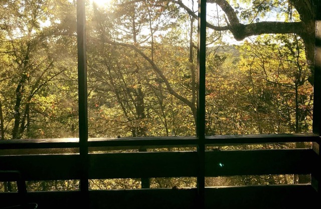 Berghütte mit Blick auf den Fluss Meramec