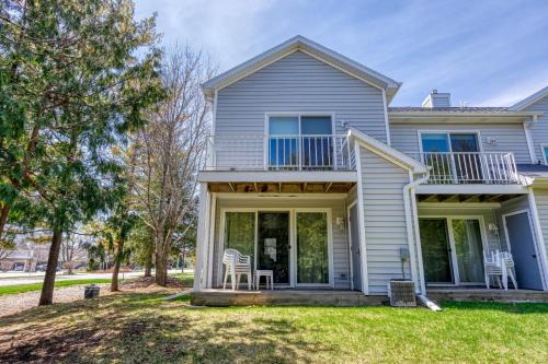 Hilltop Hideaway Unit B-5 by Simple Life Rentals
