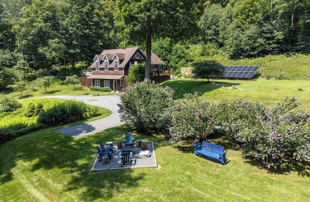 Hilltop Home on 10 acres w/ hot tub, fire-pit + solar