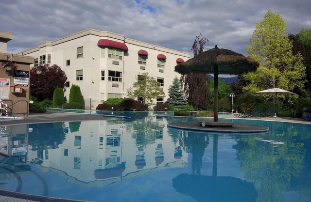 Hilltop Inn