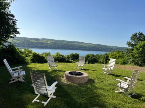 Hilltop on Keuka