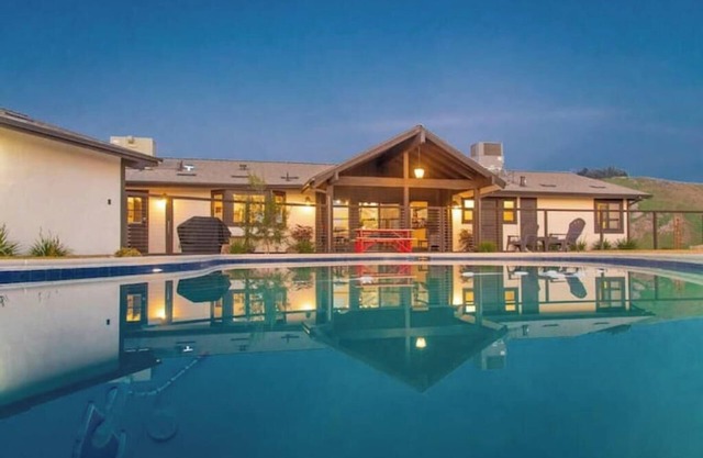 Hilltop Sierra Citrus Ranch