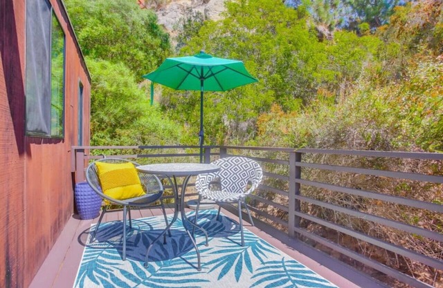 Hilltop Tower Guest Suite with Ocean Views