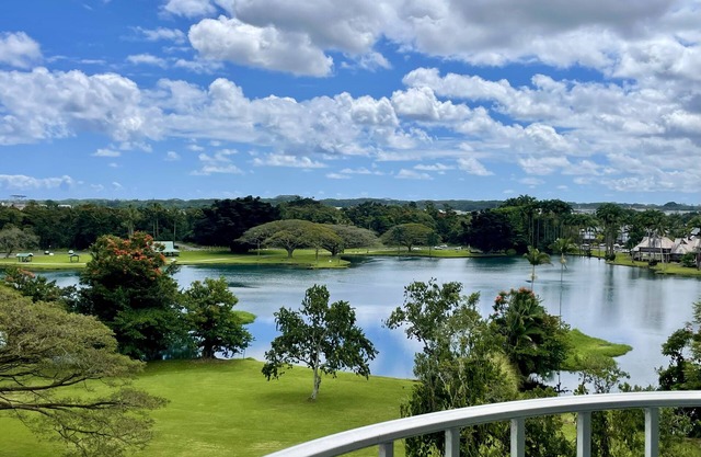 Hilo Lagoon Centre 814 2 King BR 2BA AC Ocean View