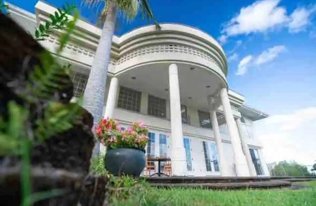 Hilo Villa mit Pool – 16 Gäste max