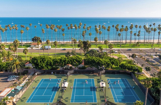 Hilton Santa Barbara Beachfront Resort